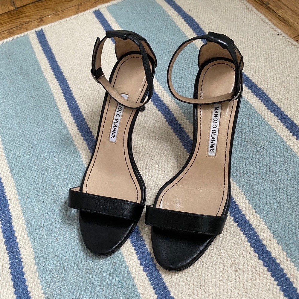 Manolo Blahnik black leather ankle strap heel sandal 38.5